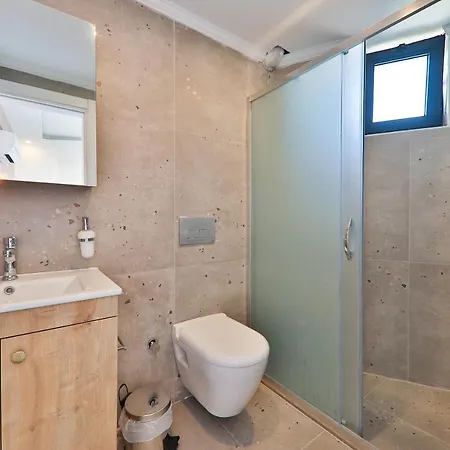 Apart Otel Happy 4*